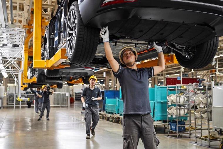 Điều g&#236; sẽ xảy ra nếu Mỹ l&#249;i bước tr&#234;n con đường ph&#225;t triển xe điện? - Ảnh 3