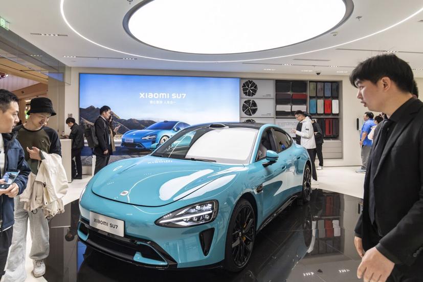 Cổ phiếu Xiaomi lao dốc khi người ti&#234;u d&#249;ng tố &quot;quảng c&#225;o sai sự thật” - Ảnh 1