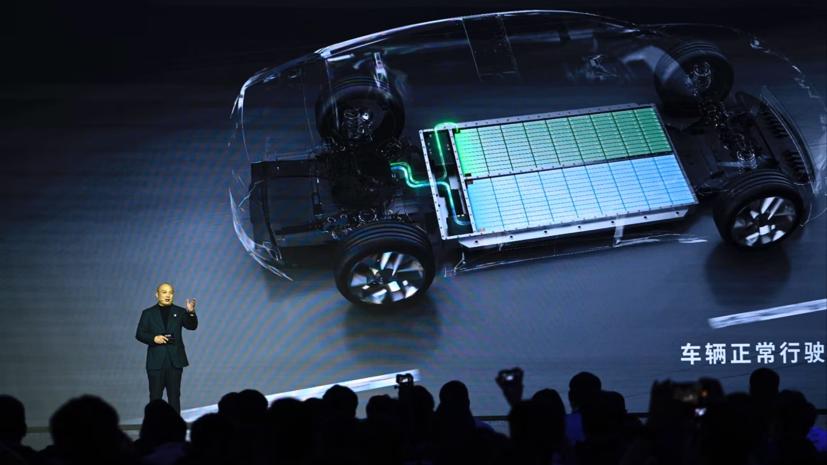 V&#236; sao “vua pin” của Trung Quốc cần một đợt b&#225;n cổ phiếu lớn? - Ảnh 1