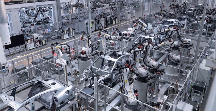 “Đấu” Tesla, Xiaomi trang bị 1.000 robot cho nh&#224; m&#225;y sản xuất xe điện tăng c&#244;ng suất - Ảnh 1