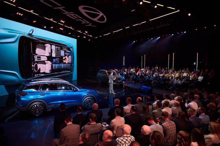 Ảnh chụp sự kiện ra mắt sản phẩm và thương hiệu của Chery tại Ba Lan vào ngày 30 tháng 6.