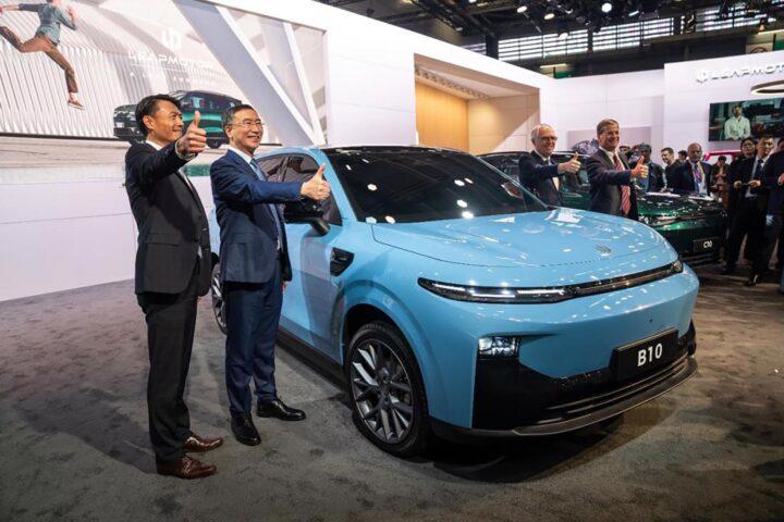 Tại Triển lãm Ô tô Paris 2024, nơi Leapmotor B10 ra mắt toàn cầu. Ảnh: Stellantis.