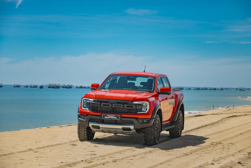 Trước th&#225;ng Ng&#226;u, c&#225;c h&#227;ng chạy đua khuyến mại k&#237;ch cầu - Ảnh 2