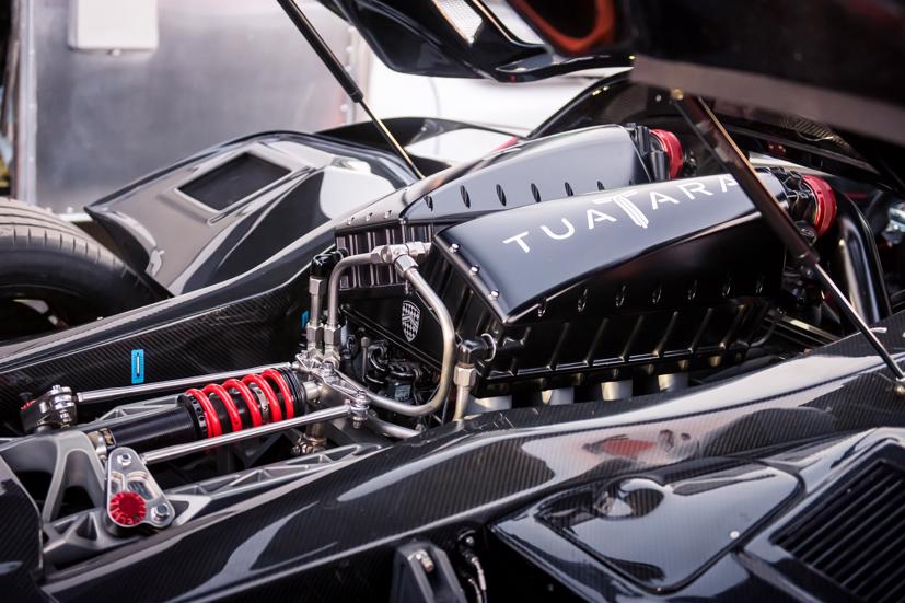 Cận cảnh động cơ của Tuatara. Ảnh: Bloomberg.