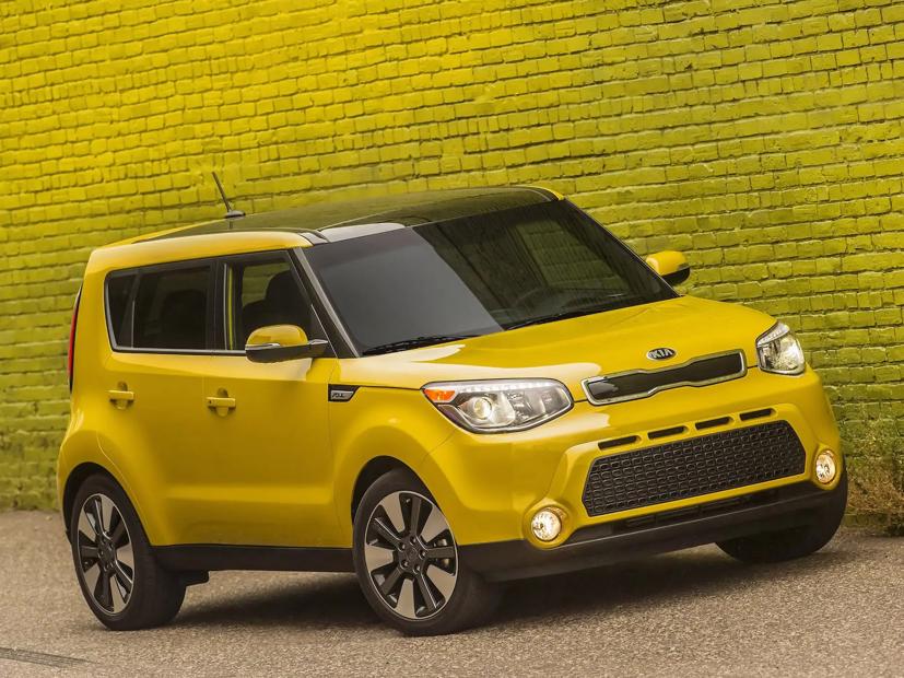 Kia Soul 2015 nằm trong danh sách triệu hồi tại Mỹ vì lỗi động cơ. Ảnh: BI.