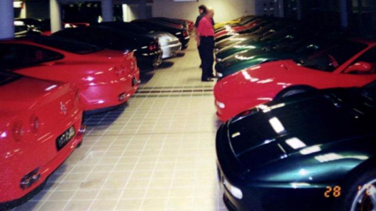 Bật mí về bộ sưu tập xe khổng lồ của Quốc vương Brunei - Ảnh 3