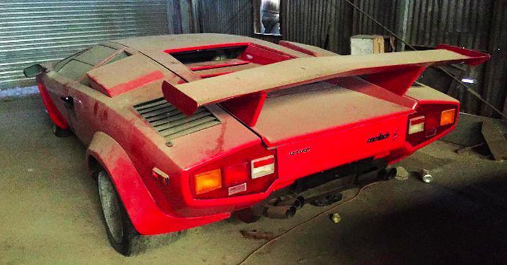 Ch&#249;m ảnh: Bị bỏ rơi, loạt xe Lamborghini đắt đỏ h&#243;a sắt vụn - Ảnh 12