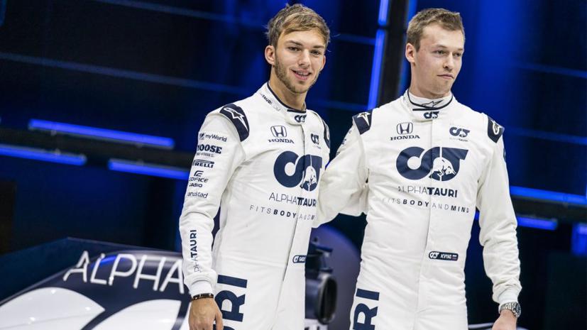 Daniil Kvyat và Pierre Gasly, hai tay đua của đội đua F1 AlphaTauri.