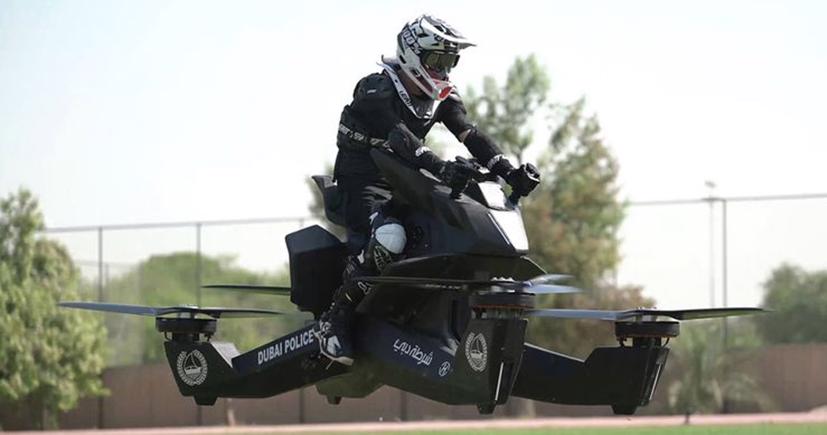 15 điều th&#250; vị về đội si&#234;u xe của cảnh s&#225;t Dubai - Ảnh 12