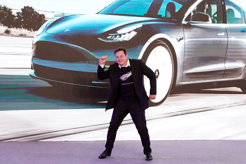 Không thèm quảng cáo, sao Tesla vẫn nổi như cồn? | AutoMotorVN