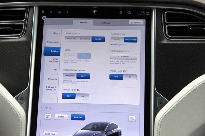 Những khả năng “si&#234;u đỉnh” của Tesla Model 3 c&#243; thể bạn chưa biết - Ảnh 7