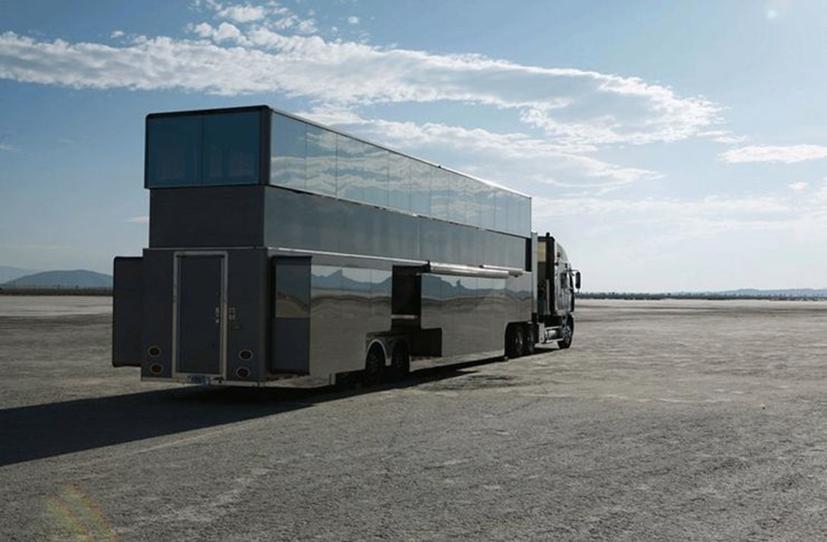 Cận cảnh &quot;nh&#224; di động&quot; 2,5 triệu USD của minh tinh Will Smith - Ảnh 14