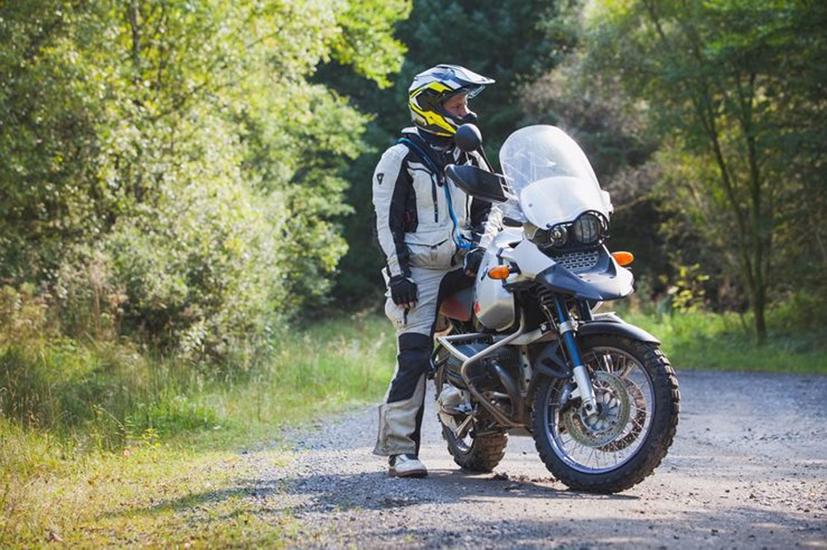 15 điều luật kỳ lạ d&#224;nh cho người l&#225;i m&#244; t&#244; tr&#234;n thế giới - Ảnh 5