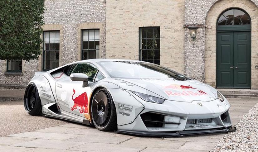 Chiếc Lamborghini Huracan độ của Red Bull.