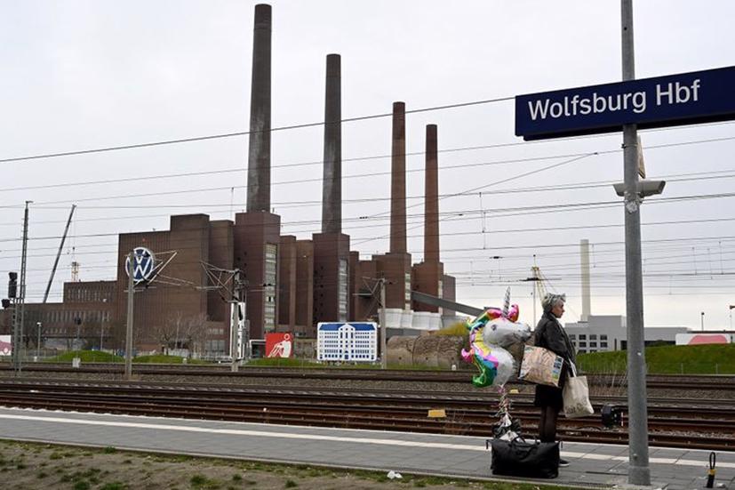 Đại dịch “quật ng&#227;” ng&#224;nh &#244; t&#244; ch&#226;u &#194;u như thế n&#224;o? - Ảnh 2