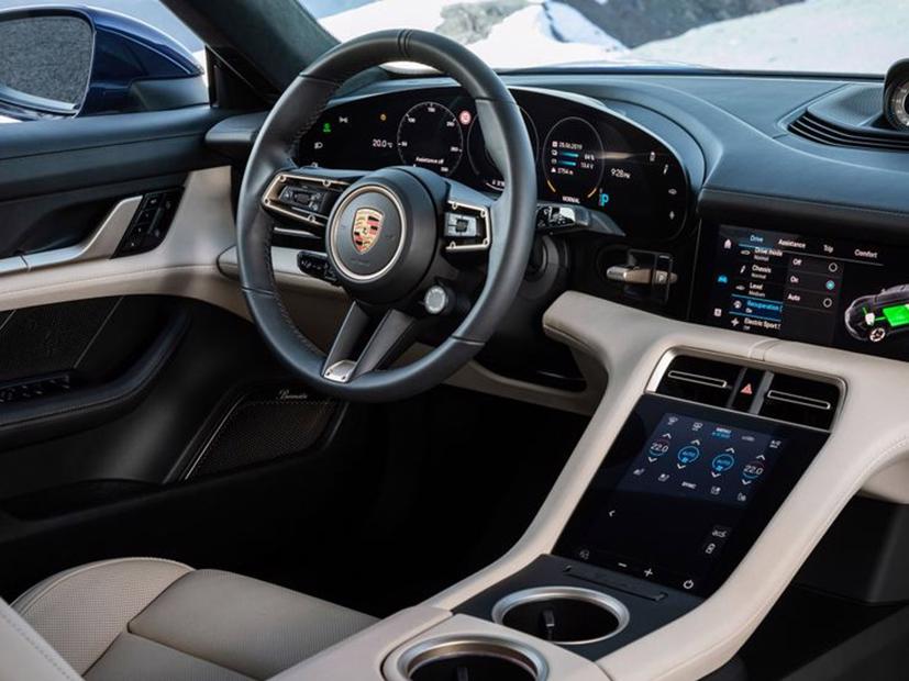 10 xe thể thao c&#243; nội thất đẹp nhất từ trước đến nay - Ảnh 8