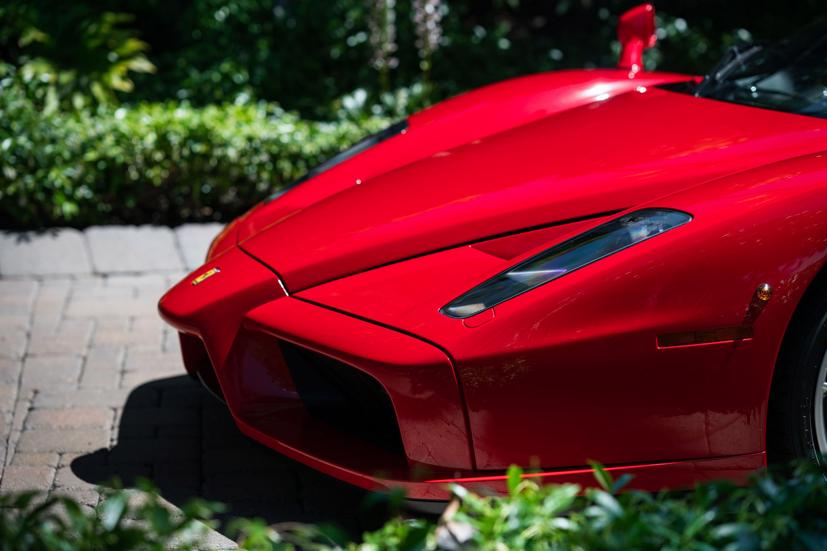 Cận cảnh si&#234;u xe Ferrari Enzo gần 3 triệu USD đang được đấu gi&#225; - Ảnh 6