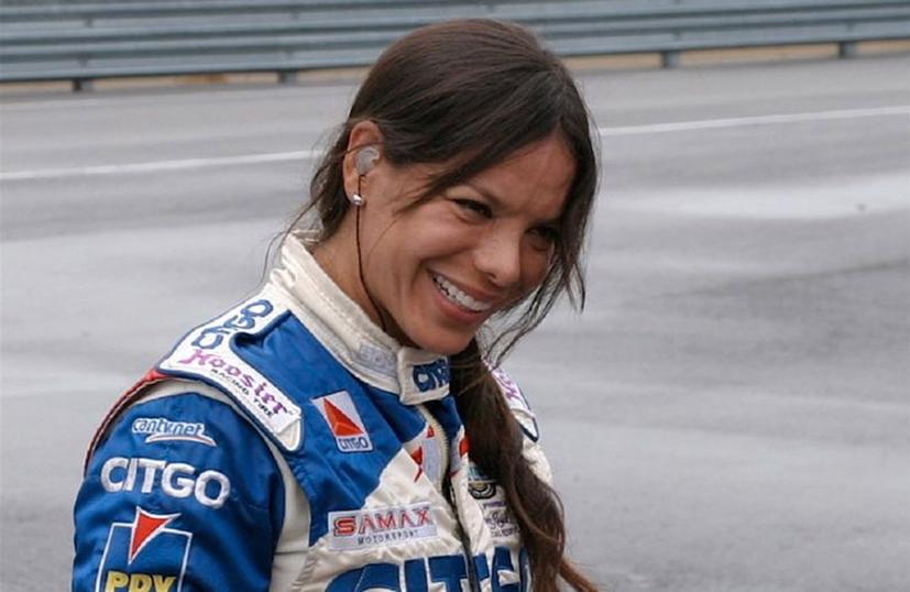 15 nữ vận động vi&#234;n đua xe khiến c&#225;nh m&#224;y r&#226;u phải “d&#232; chừng” - Ảnh 5