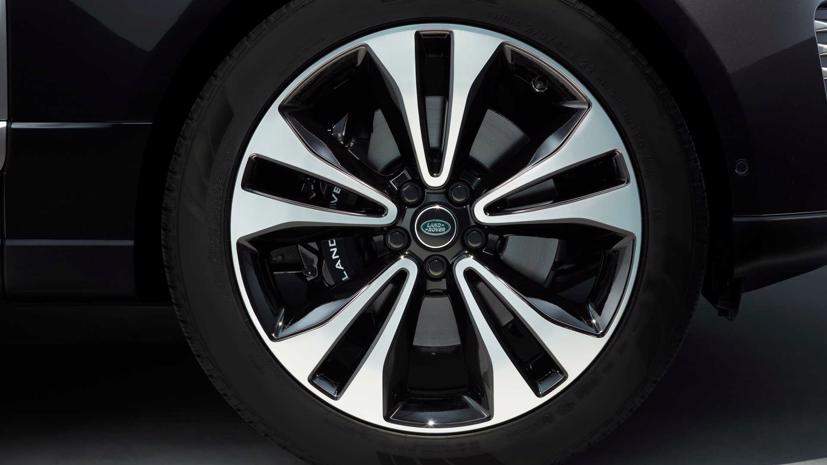 Range Rover phi&#234;n bản giới hạn kỷ niệm sinh nhật 50 tuổi - Ảnh 8