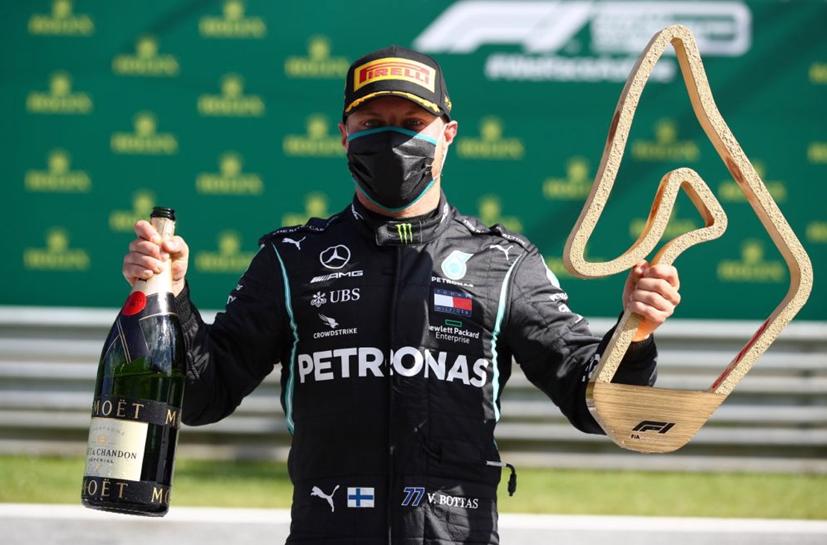 Tay đua Valtteri Bottas của đội Mercedes-AMG giành chiến thắng chặng đua đầu tiên của mùa giải F1 năm 2020 diễn ra tại Áo - Ảnh: F1.