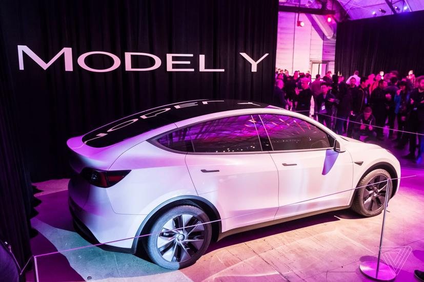 Sau Model S v&#224; Model X, Tesla lại giảm gi&#225; mạnh Model Y - Ảnh 1