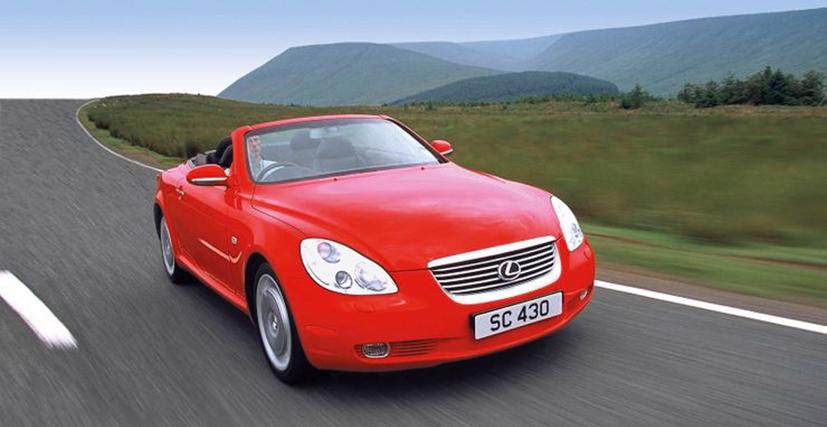 10 mẫu xe “xấu để đời” của c&#225;c thương hiệu &#244; t&#244; nổi tiếng - Ảnh 2