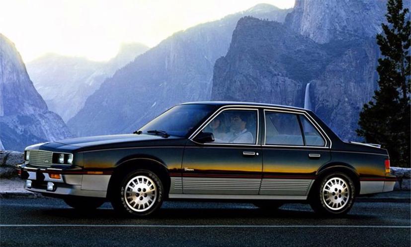 10 mẫu xe “xấu để đời” của c&#225;c thương hiệu &#244; t&#244; nổi tiếng - Ảnh 7