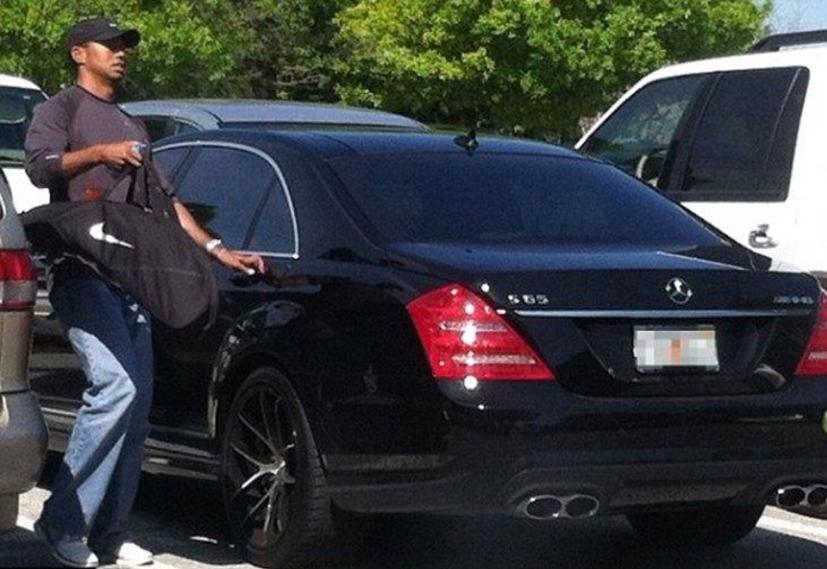 Kh&#225;m ph&#225; bộ sưu tập xe của huyền thoại golf Tiger Woods - Ảnh 3