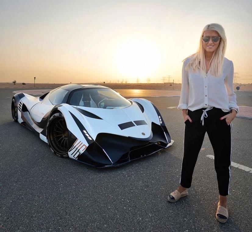 Người đẹp Supercar Blondie v&#224; những lần xuất hiện với si&#234;u xe cực hiếm - Ảnh 20