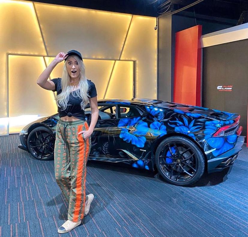 Người đẹp Supercar Blondie v&#224; những lần xuất hiện với si&#234;u xe cực hiếm - Ảnh 5