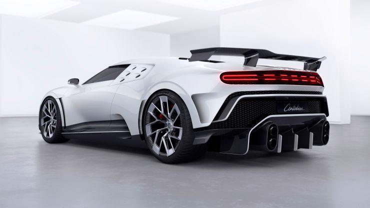 Cận cảnh si&#234;u xe mạnh nhất của Bugatti gi&#225; 10 triệu USD - Ảnh 2