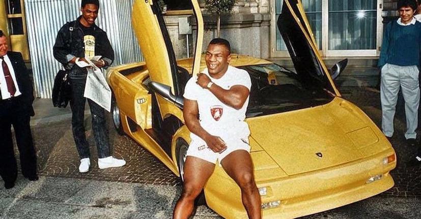 Th&#250; chơi xe của tay đấm huyền thoại Mike Tyson - Ảnh 1