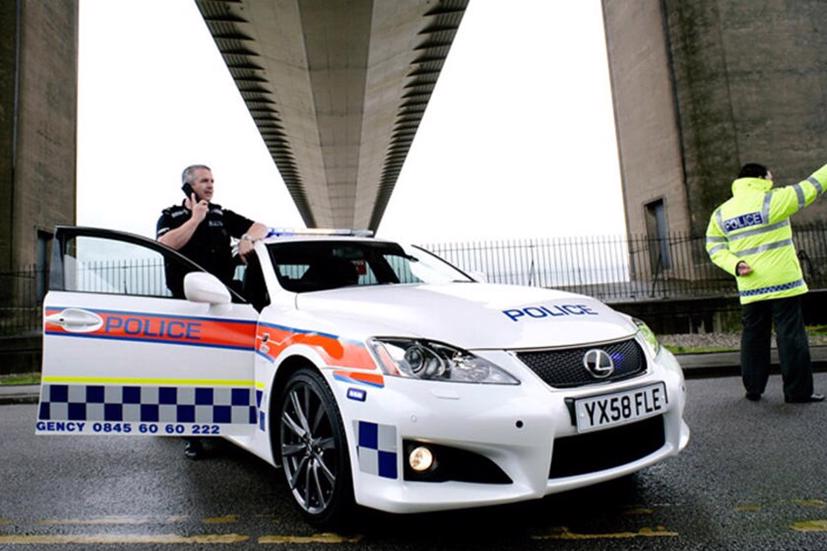 11 xe ô tô cảnh sát “ngầu” nhất thế giới - Ảnh 3