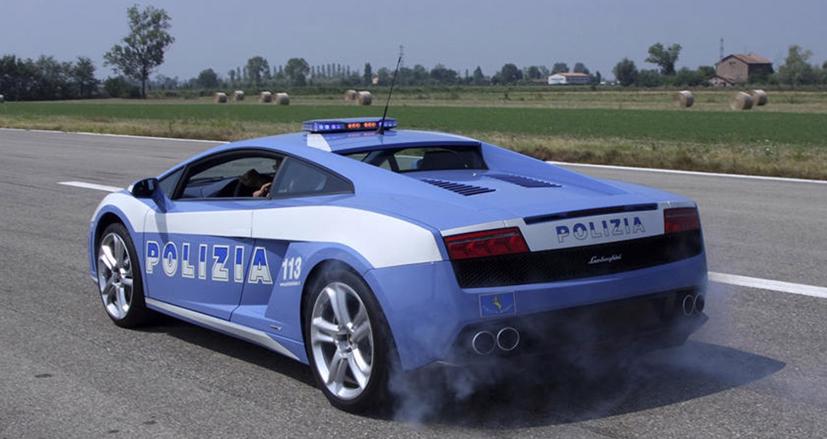 11 xe ô tô cảnh sát “ngầu” nhất thế giới - Ảnh 5