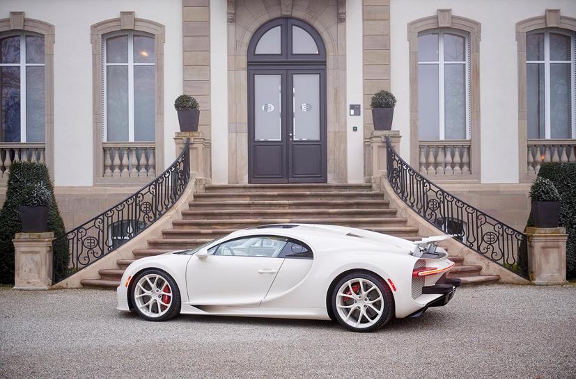 Si&#234;u xe độc bản Bugatti Chiron Herm&#232;s Edition cực sang chảnh - Ảnh 4