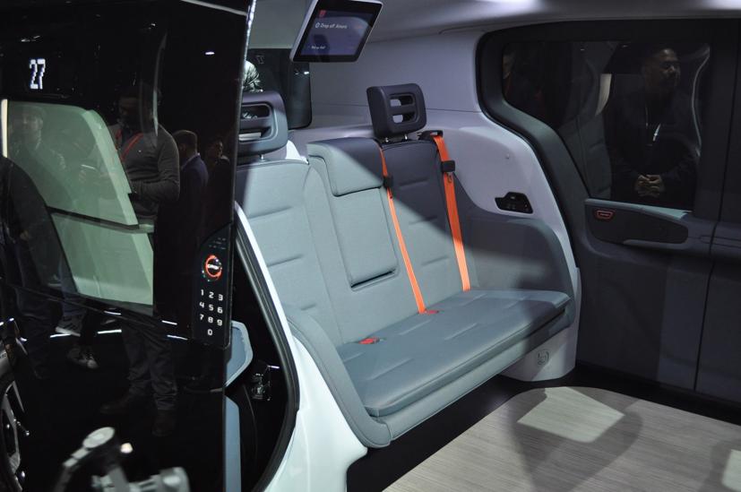 Mẫu xe điện tự h&#224;nh nắm giữ tương lai dịch vụ đi chung xe - Ảnh 4