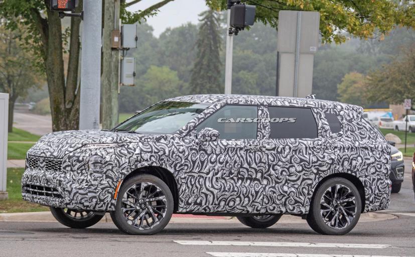 Khung gầm của Mitsubishi Outlander mới được phát triển dựa trên mẫu xe Nissan X-Trail. Ảnh: Carscoops.