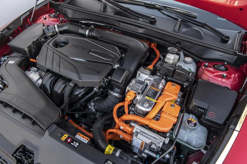 Hyundai Sonata Hybrid 2020 chỉ ăn 4,3L xăng tr&#234;n 100 km - Ảnh 3