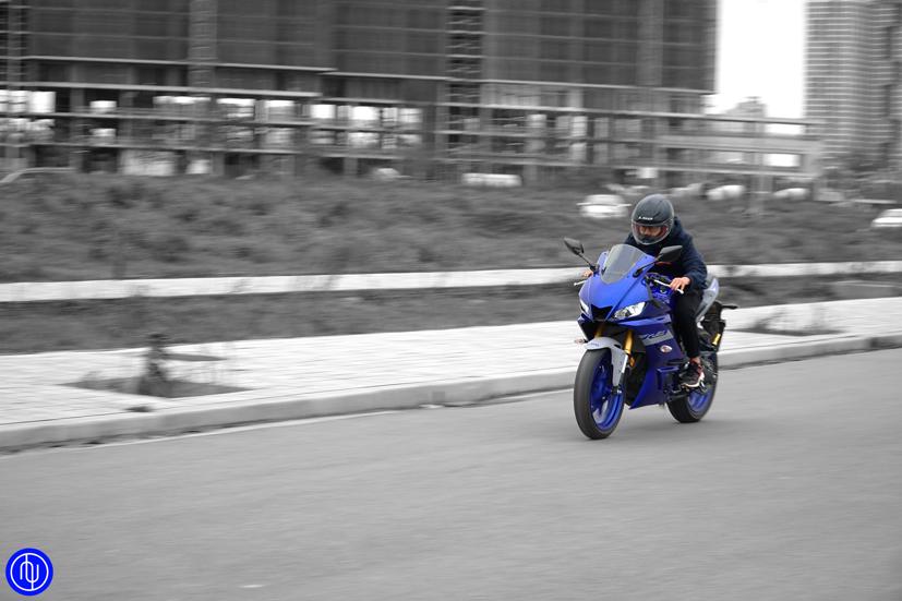 Soi chi tiết Yamaha R3 2020 nhập khẩu ch&#237;nh h&#227;ng - Ảnh 22