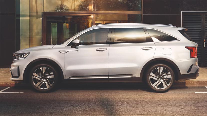 Mẫu SUV 7 chỗ này sẽ có ít nhất 2 phiên bản động cơ. Ảnh: Carscoops.