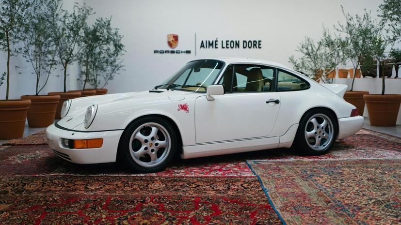Porsche 964 phục chế v&#224; độ Aim&#233; Leon Dore - Ảnh 2