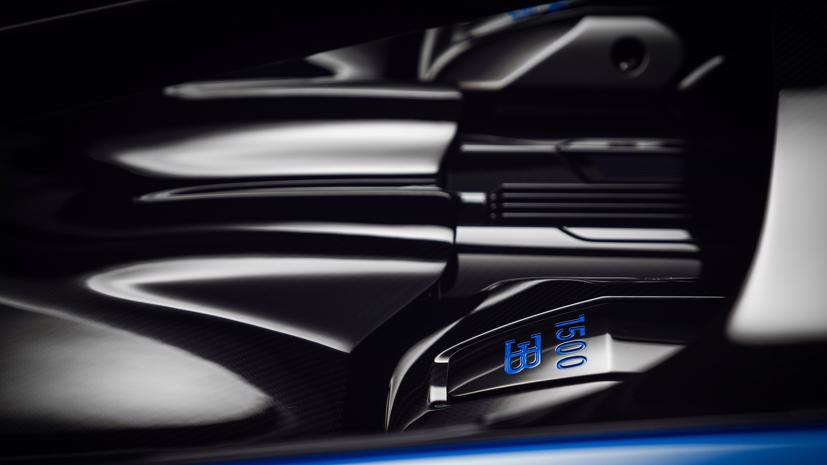 Bugatti ra si&#234;u xe Chiron Pur Sport, gi&#225; 3,5 triệu USD - Ảnh 1