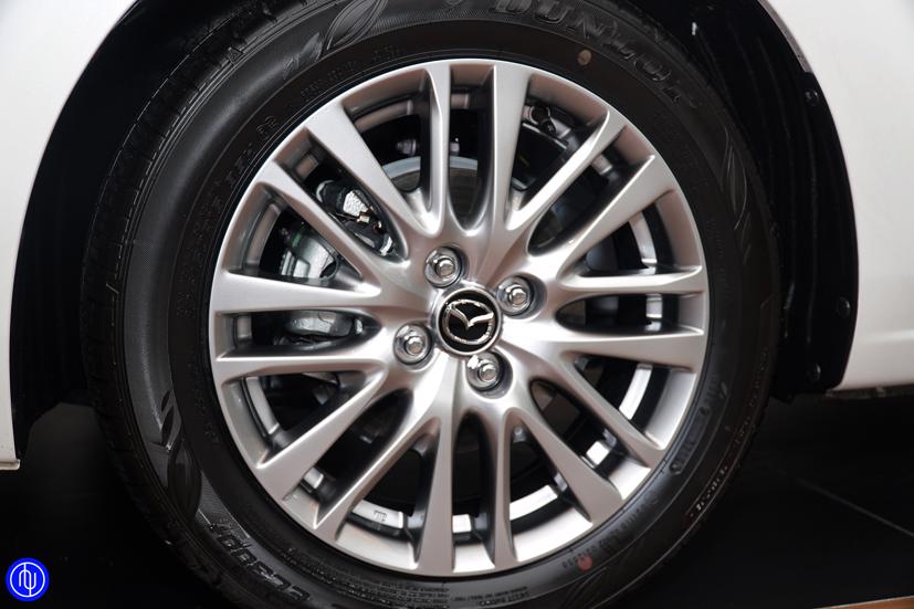 Chi tiết Mazda2 2020: thay đổi quyết liệt để n&#226;ng tầm đẳng cấp - Ảnh 10