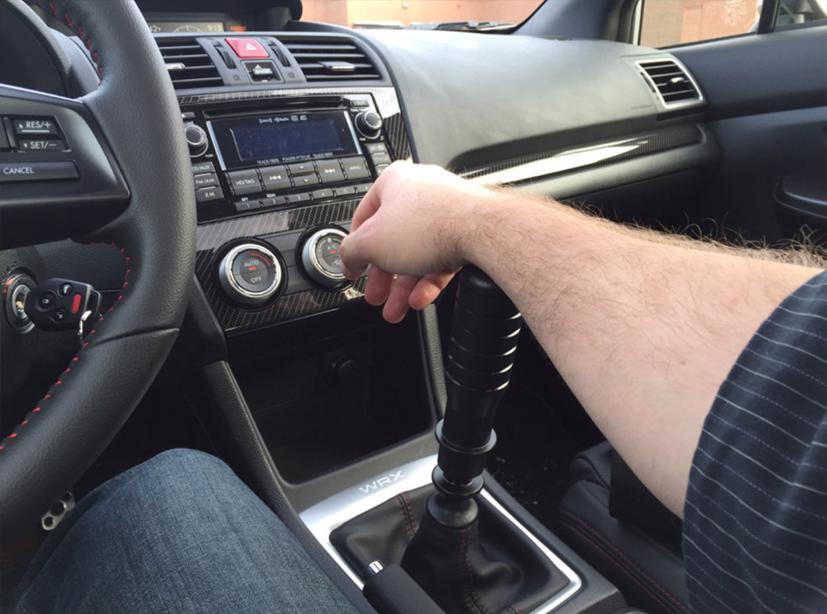 10 th&#243;i quen xấu v&#244; t&#236;nh l&#224;m hại chiếc xe của bạn - Ảnh 2