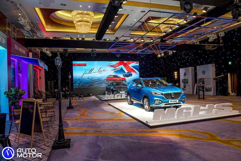 Giá bán của MG HS và MG ZS lần lượt nằm trong phân khúc SUV hạng C và B tại Việt Nam.