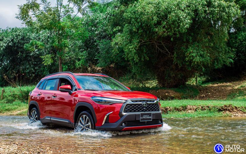 Corolla Cross 2020 - h&#227;y nh&#236;n t&#244;i như một &quot;Toyota kh&#225;c&quot; - Ảnh 8