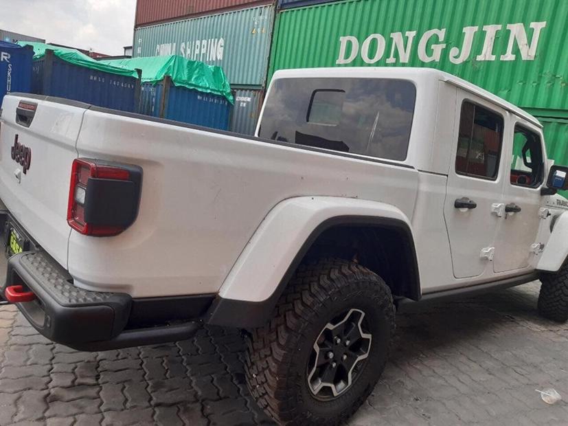 Hiện giá bán của Jeep Gladiator Rubicon 2020 vẫn chưa được đơn vị nhập khẩu tiết lộ.