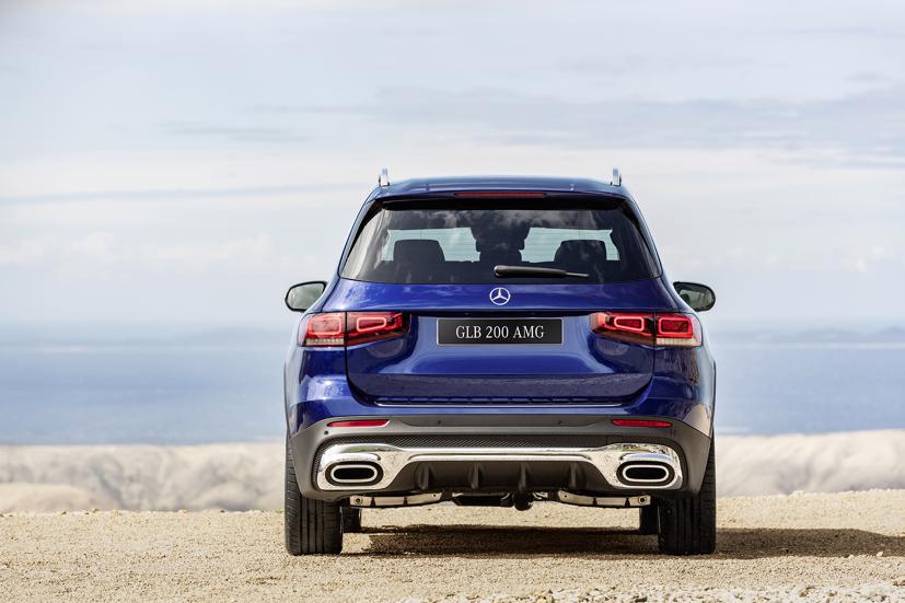 Mercedes GLB 200 AMG về Việt Nam, gi&#225; gần 2 tỷ đồng - Ảnh 7