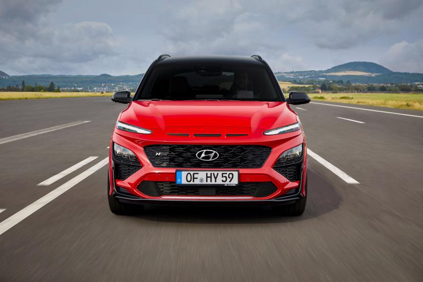 Hyundai Kona cập nhật phi&#234;n bản mới 2021, quyết &quot;kh&#244; m&#225;u&quot; với Corolla Cross - Ảnh 2