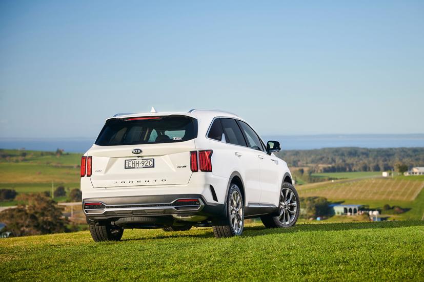 Kia Sorento 2020 nối đu&#244;i Seltos, chuẩn bị ra mắt tại Việt Nam - Ảnh 3